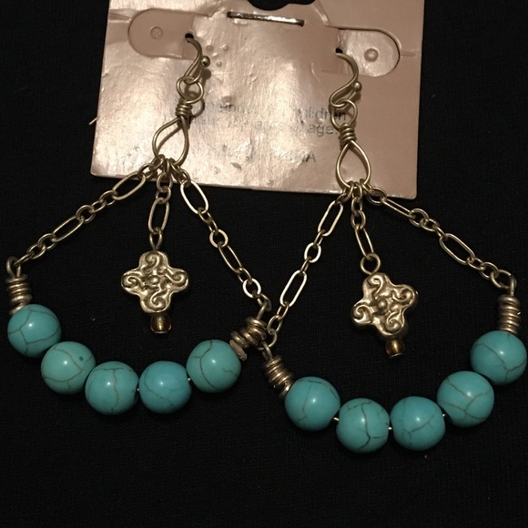 CRAVE Faux Turquoise Dangle Earrings - Picture 2 of 9
